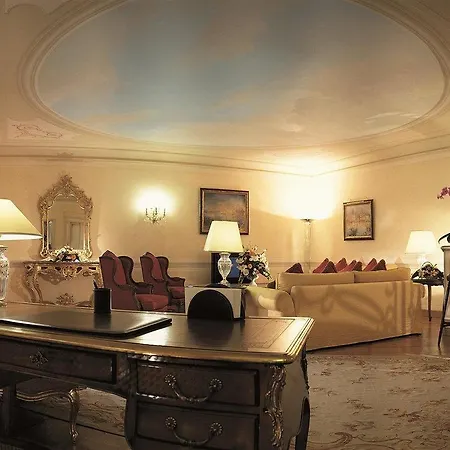 La Reserve De Hotell 5*