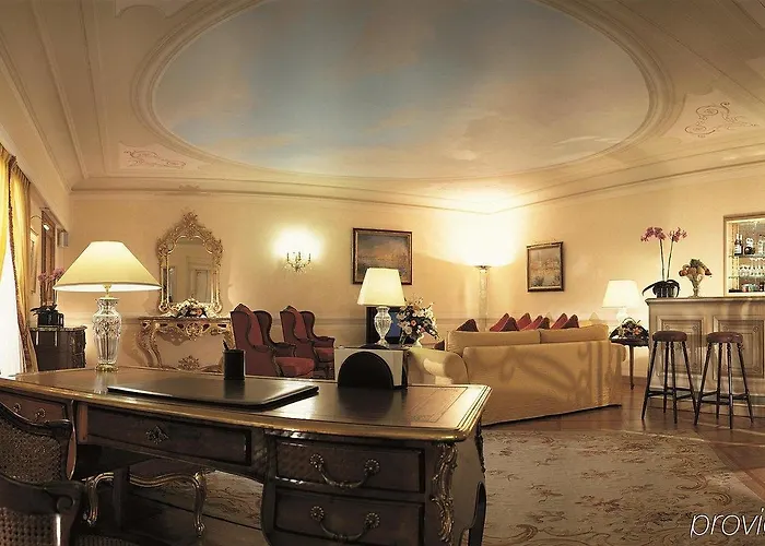 La Réserve De Hotel 5*