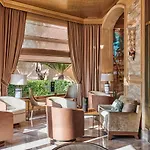 Hotel La Reserve De 5*