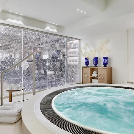 Hotel La Reserve De 5*