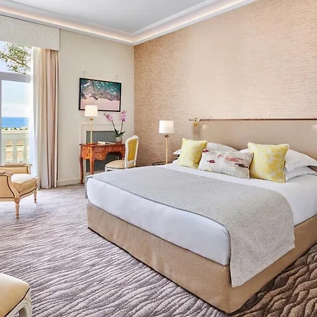 Hotel La Reserve De 5*