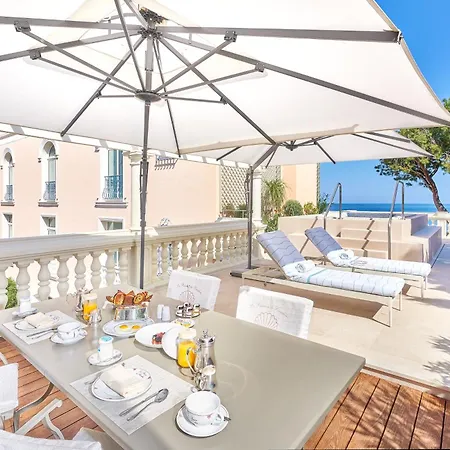 La Réserve De Hotel 5*