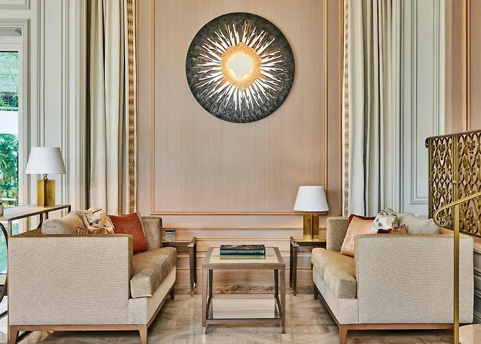 فندق La Reserve De 5*