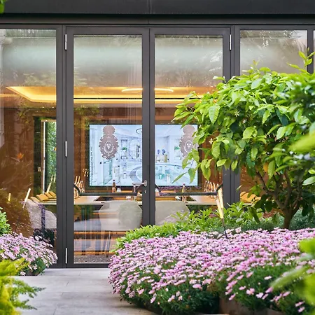 La Réserve De Hotel 5*